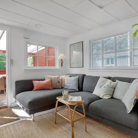 Stunning In Nexo With Wifi Ferienhaus Balke